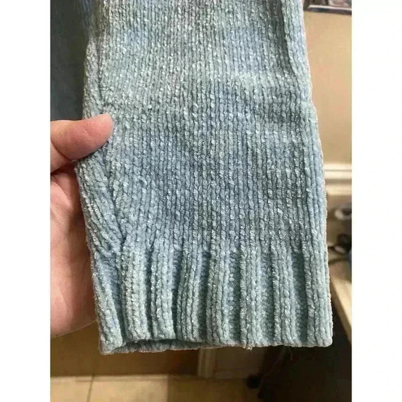 Vintage Cherokee Turtleneck Sweater in Blue With Patterns Buttery Soft Size L - Picture 11 of 15